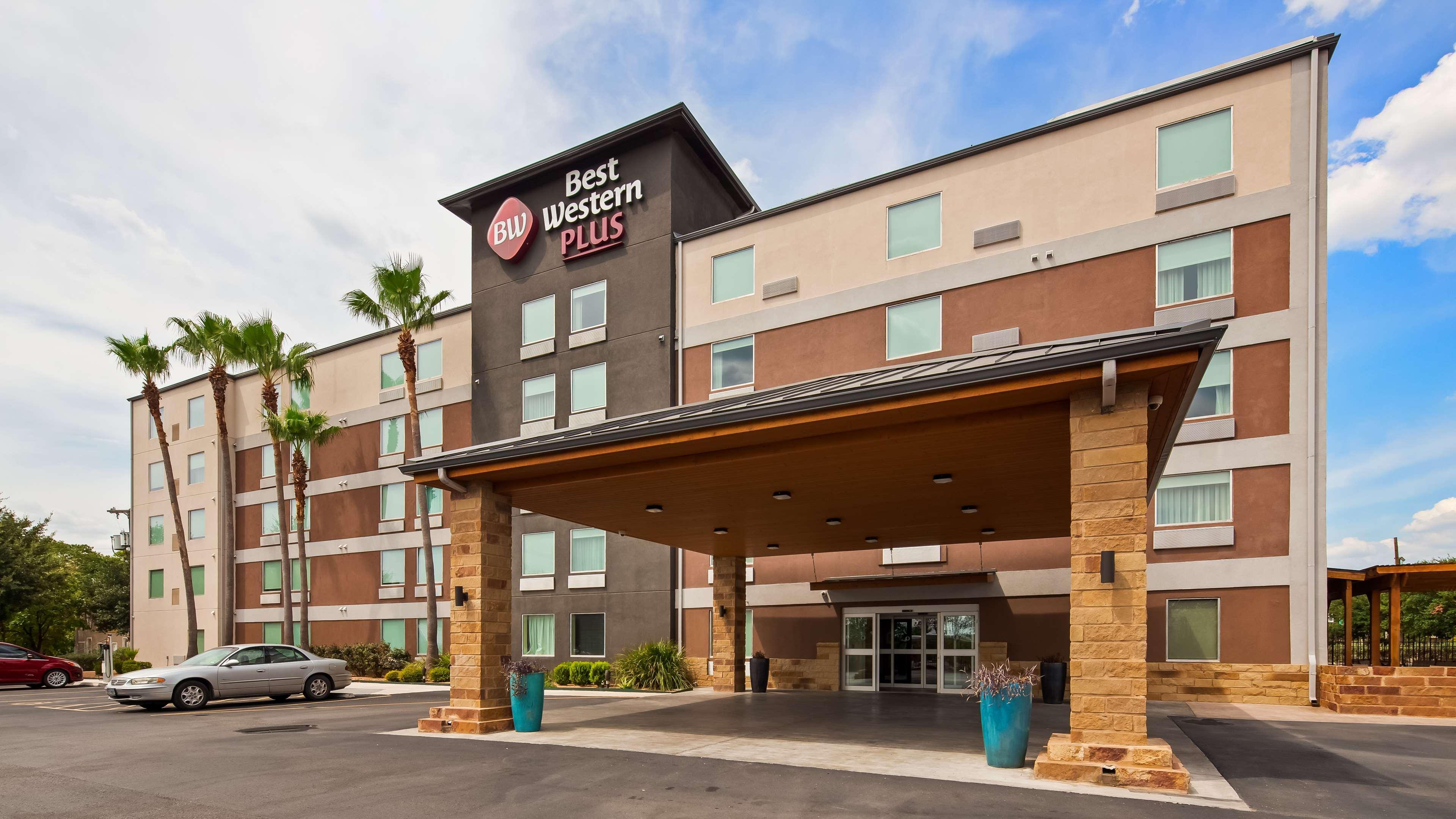 Best Western Plus Madison-Huntsville Hotel מראה חיצוני תמונה