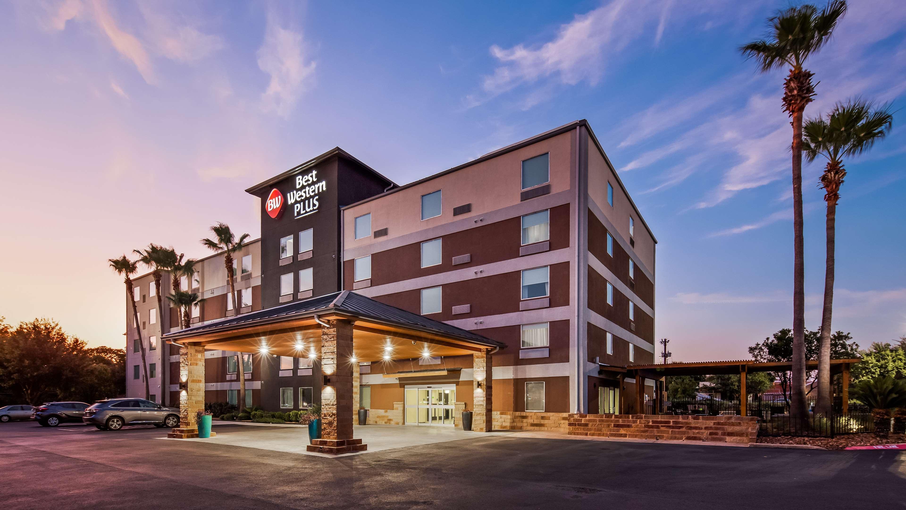 Best Western Plus Madison-Huntsville Hotel מראה חיצוני תמונה
