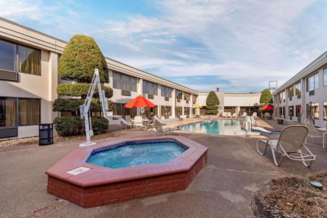 Best Western Plus Madison-Huntsville Hotel מראה חיצוני תמונה
