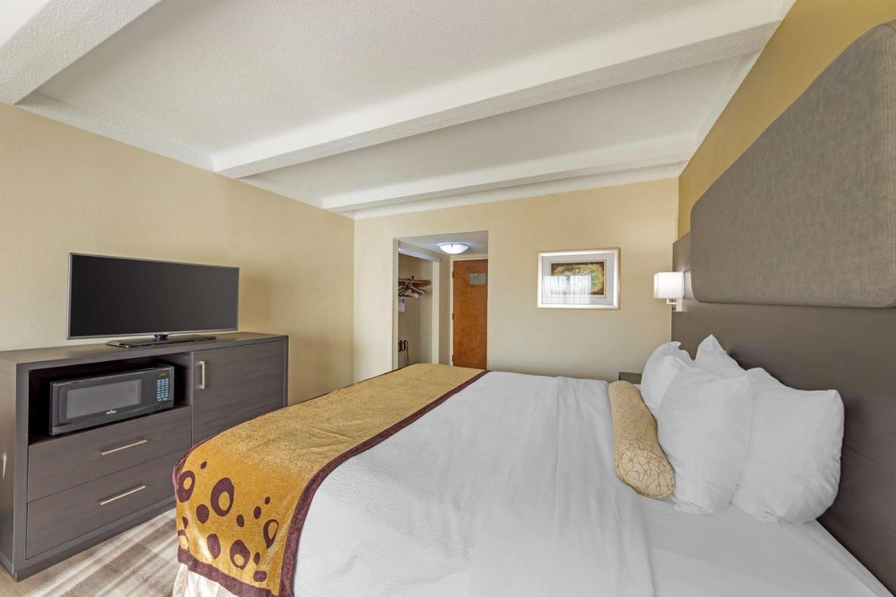 Best Western Plus Madison-Huntsville Hotel מראה חיצוני תמונה